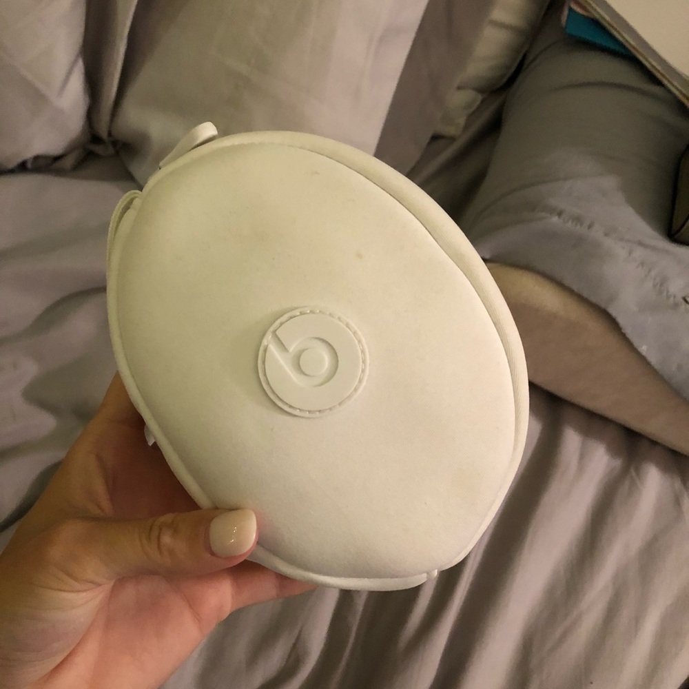 Beats - Picture 6 of 6